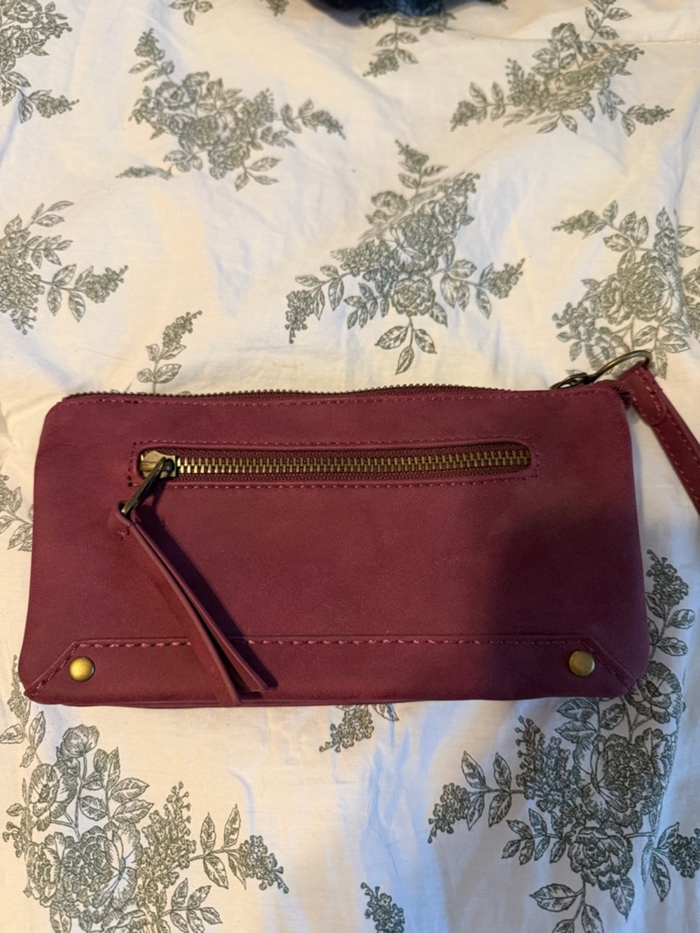 Universal Thread Burgundy Faux Leather Wristlet Clutch